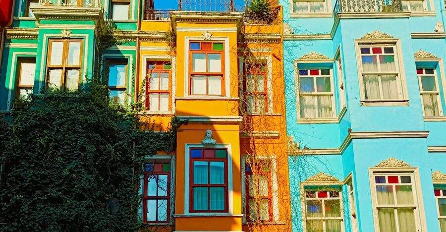 Istanbul: Fener Balat Half-day Guided Walking Tour - Fener and Balat: the Istanbul that lives between churches and staircases