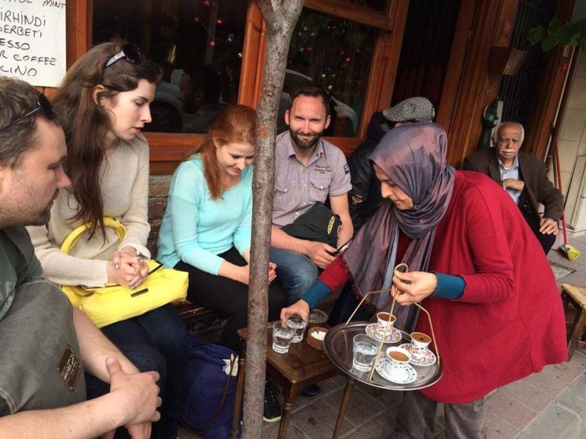 Istanbul: Fener, Balat, Old Greek and Jewish Quarter Tour - Where the tour starts: Spice Bazaar tram jump