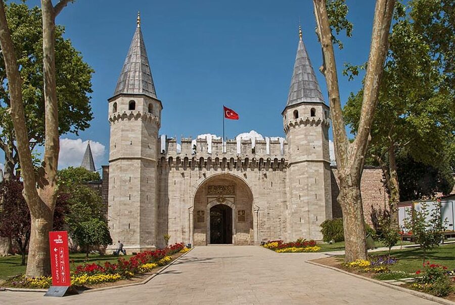 Istanbul: Full-Day Heritage Tour - Grand Bazaar Time: Shop Like You Mean It, With a Sunday Plan