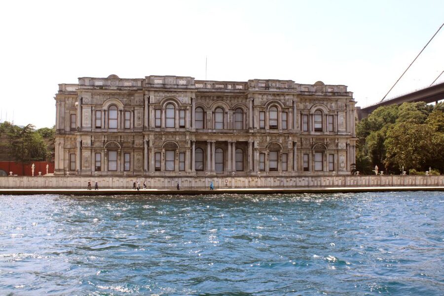Istanbul: Full-Day Imperial & Asia Small Group Tour - Crossing to the Asian side by Bosphorus Bridge