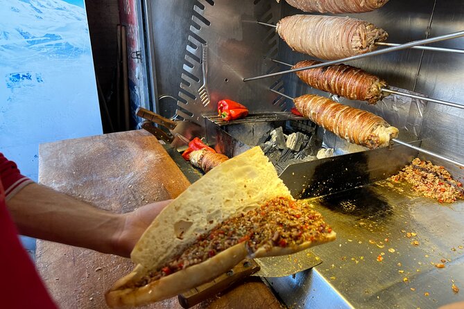 Istanbul Guided Street Food Tour Around European and Asian Sides - Kadıköy Food Market: Lahmacun, Stuffed Grape Leaves, and Mussels