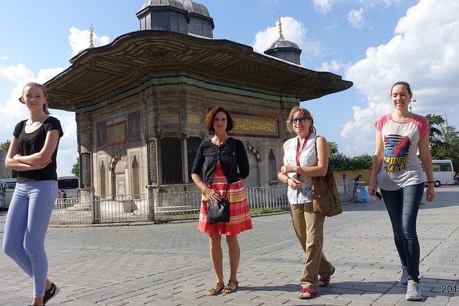 Istanbul Guided Tour Hagia Sophia, Topkapi, Cistern with Tickets - Where the Tour Starts and How the Walk Is Managed