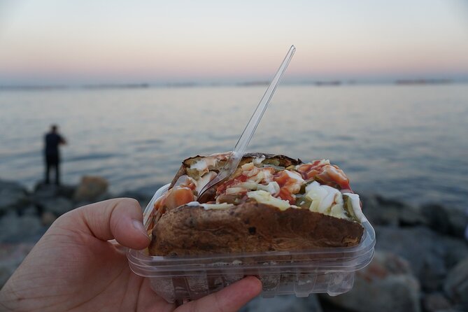 Istanbul Guided Walking Tours with Food and Beverage Tastings - Key things you’ll notice on this Istanbul food and ferry walk