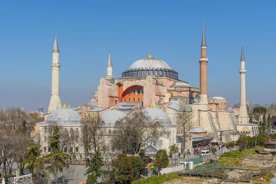 Istanbul: Hagia Sophia and Blue Mosque Tour with Tickets - Why this 2.5-hour Istanbul loop is a smart use of time