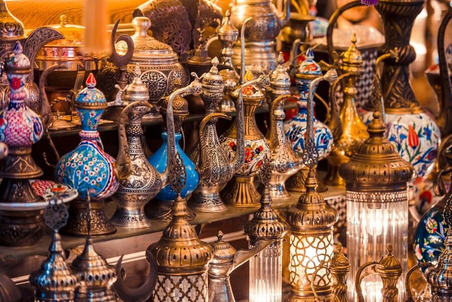 Istanbul: Hagia Sophia, Blue Mosque, and Grand Bazaar Tour - What kind of traveler should book this