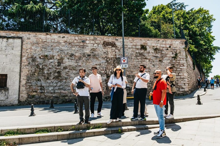 Istanbul: Hagia Sophia, Blue Mosque, Suleymaniye Mosque Tour - Meet in Sultanahmet, Then Set Your Walking Expectations