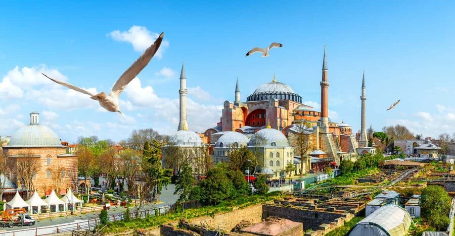 Istanbul: Hagia Sophia Skip-the-Line Ticket and Audio Guide - What a Self-Guided Visit Feels Like at Hagia Sophia