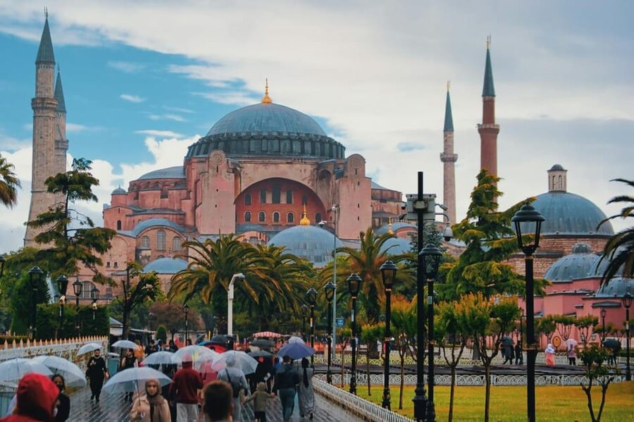Istanbul: Hagia Sophia Skip-the-Ticket Line & Audio Guide - Dress and Rules That Affect Comfort (Head Covering, Photos, Bags)