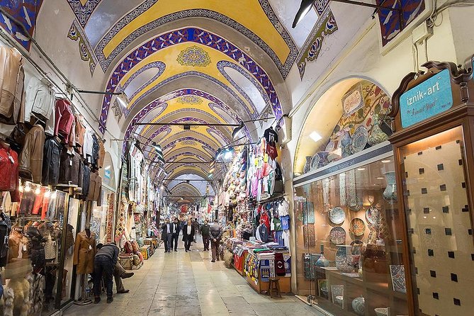 Istanbul Historical Tour with Guide, Lunch and Transfers - Grand Bazaar: covered browsing, carpet lessons, and how to shop smarter