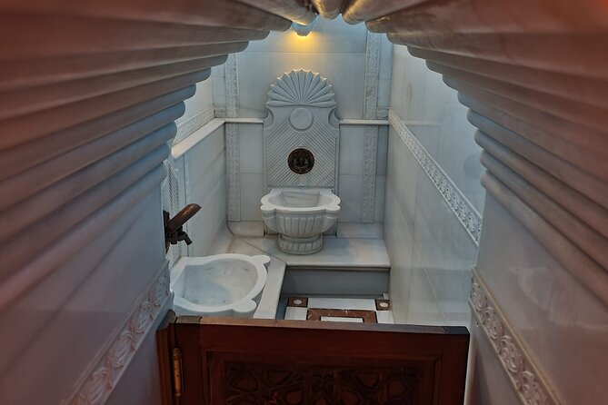 Istanbul : Historical Turkish Bath Experience in Old City - A 15th-century hamam in Istanbul’s Old City, right where you want it