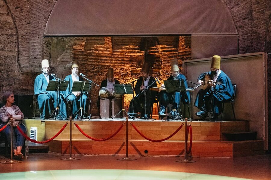 Istanbul Hodjapasha Whirling Dervishes Show & Exhibition - Seating, comfort, and the small-room factor