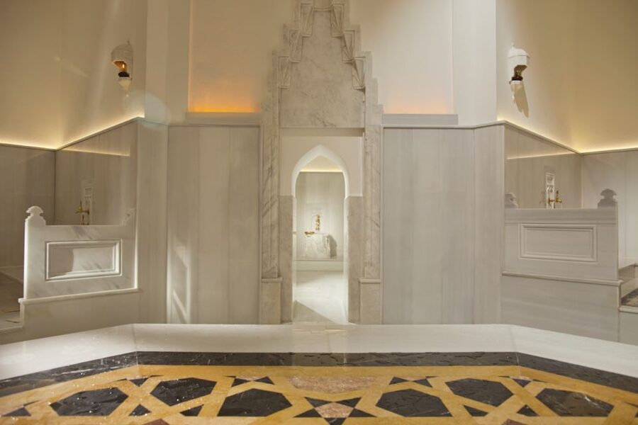 Istanbul: Hurrem Sultan Hamam Experience - Clay mask and aromatherapy massage: the slower, more luxurious part