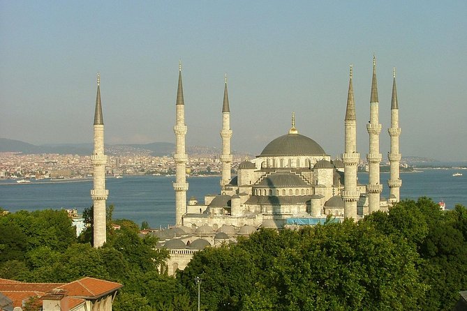Istanbul Imperial & Bosphorus Tour - Incl. Lunch - Lunch in Sultanahmet: included menu, drinks not included