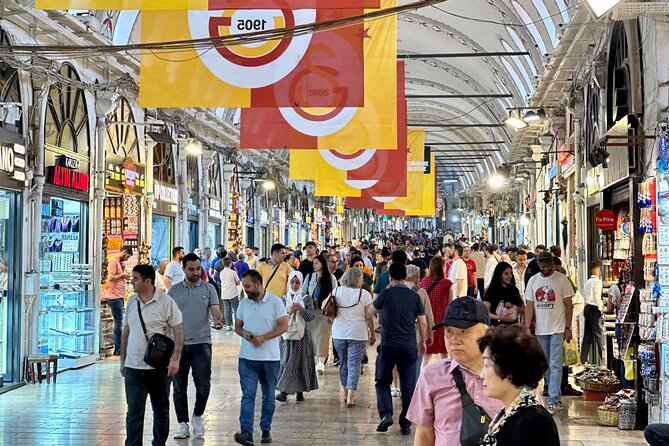 Istanbul Old City: Basilica Cistern - Blue Mosque - Grand Bazaar - Grand Bazaar highlight visit, carpet workshop, and shopping without regret