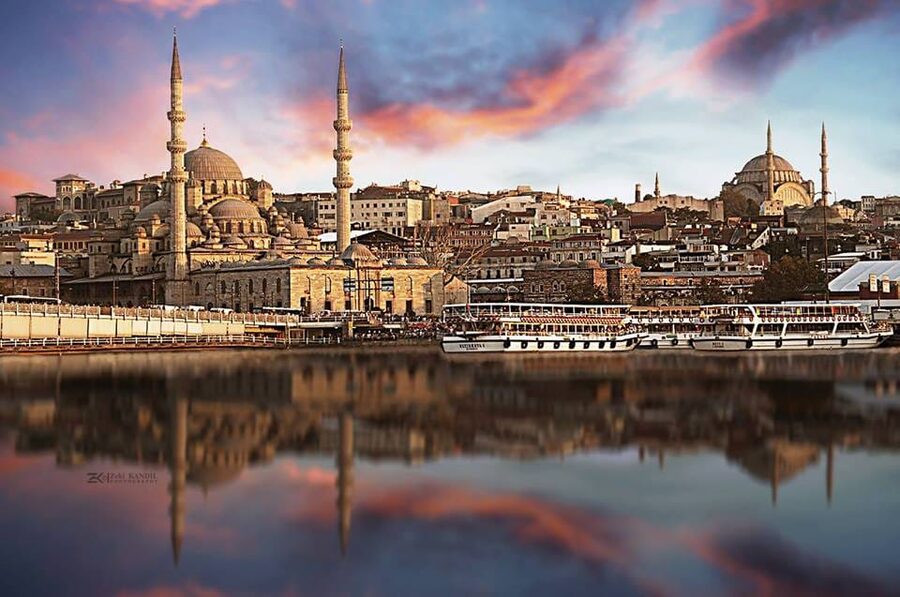 Istanbul: Old City Full-Day Tour -(Entry Fees Inculucing) - Grand Bazaar: the oldest covered market and how shopping fits the plan