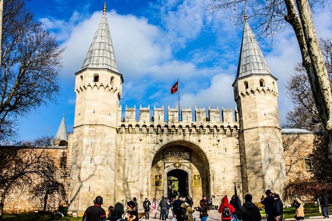 Istanbul Old City Guided Walking Tour - Grand Bazaar: Spices, Crafts, and Getting Unlost