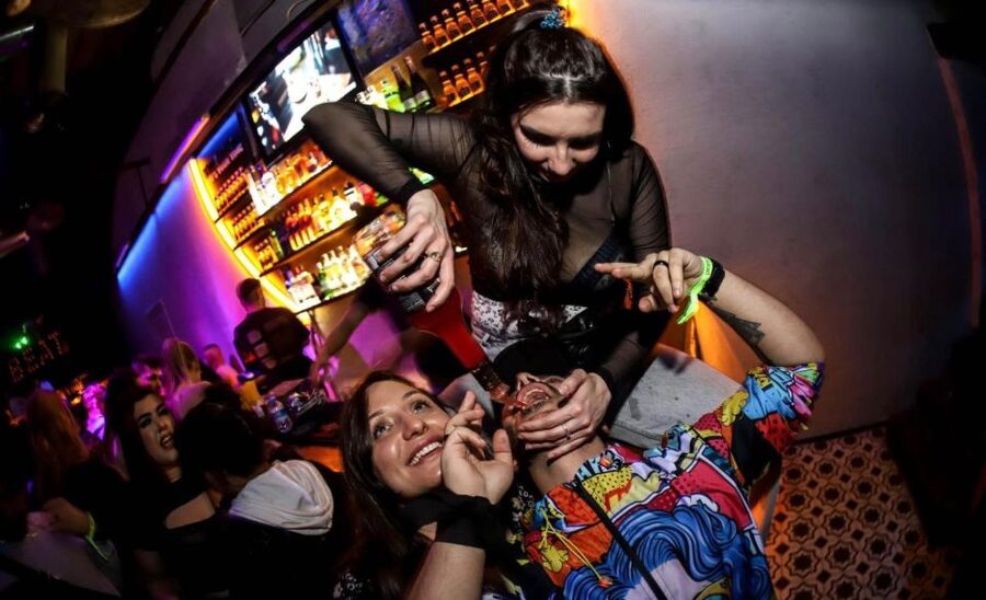 Istanbul: Party Pub Crawl with Party Bus - Price and Value: Is $33 a Good Deal in Istanbul?