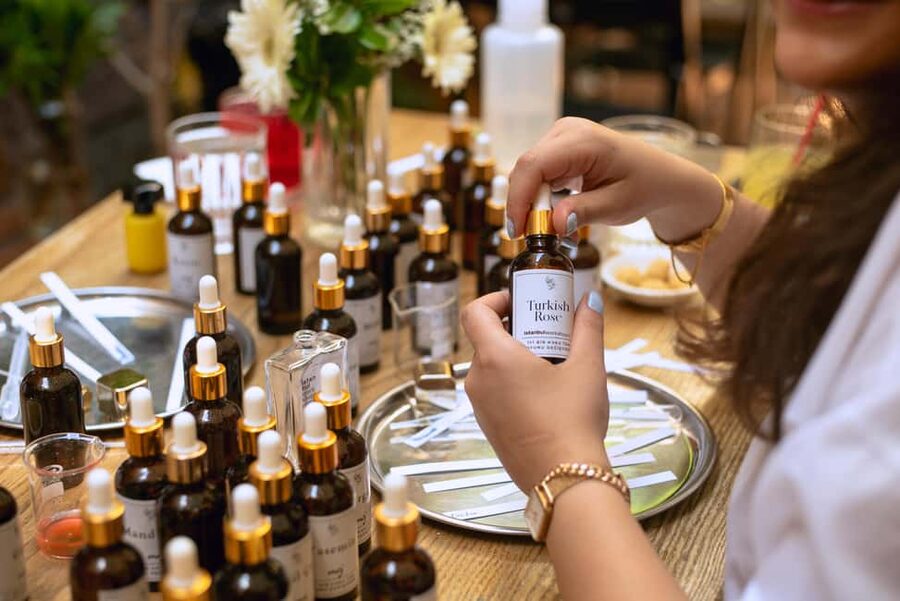 Istanbul: Perfume Making Workshop with Snacks and Drinks - Finding Hafiz Mustafa 1864 and getting settled with drinks