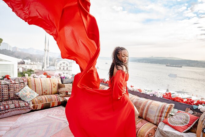 Istanbul Photoshoot tour with Local Photographer - Meeting Point to Galata Bridge: A Route That Makes Sense
