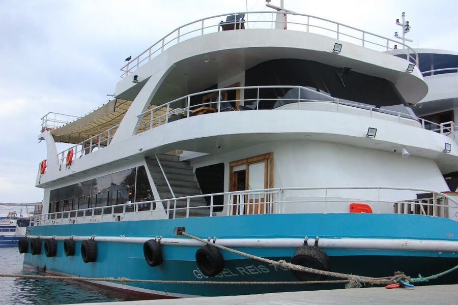Istanbul: Princes' Islands Cruise w/Music, Lunch & Transfer - Lunch onboard: what’s included, what’s not, and how to plan around it