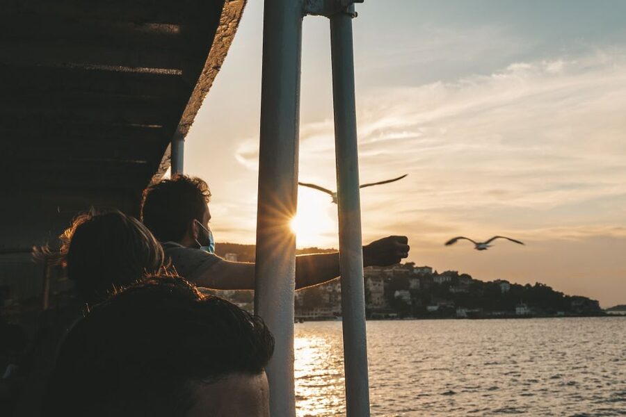 Istanbul: Princes' Islands Cruise w/Music, Lunch & Transfer - The 7-hour rhythm, from pickup to your return ride