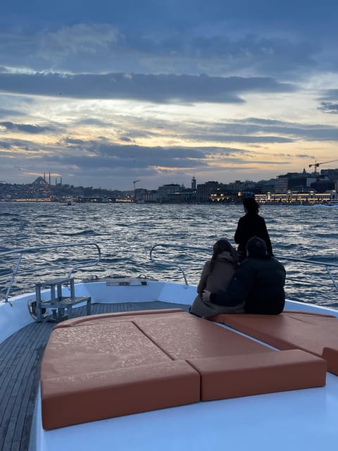 Istanbul: Private Bosphorus Cruise on Luxury Yacht - Price and value: what $148 per group really gets you