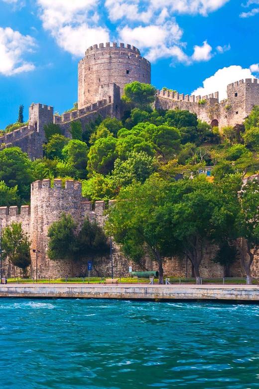 Istanbul: Private Bosphorus Strait Sightseeing Yacht Cruise - Reviews in plain terms: what people love most