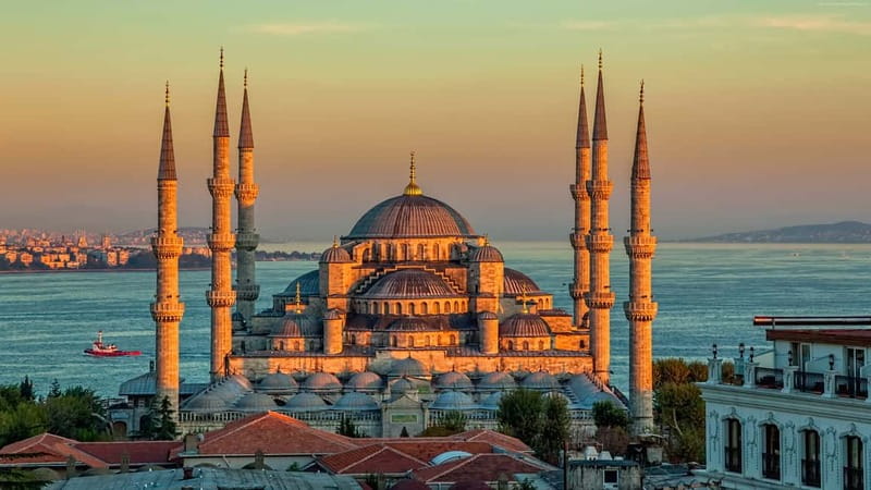 Istanbul: Private City Highlights Guided Tour - Hotel pickup, Sultanahmet photo stops, and the start-of-day advantage