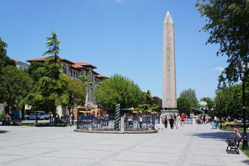 Istanbul: Private City Highlights Guided Tour - Hagia Sophia with a private guide: how one building holds multiple eras
