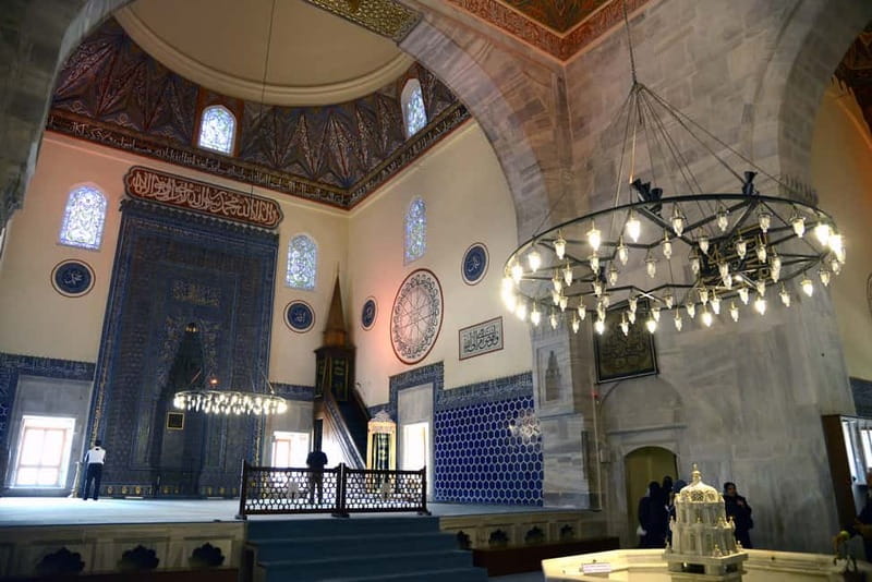 Istanbul: Private City Highlights Guided Tour - Topkapi Palace: Ottoman power, Iznik tiles, and smart museum time