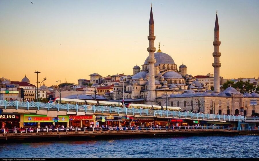 Istanbul: Private City Highlights Guided Tour - Skip-the-line value and why the licensed guide is the real product
