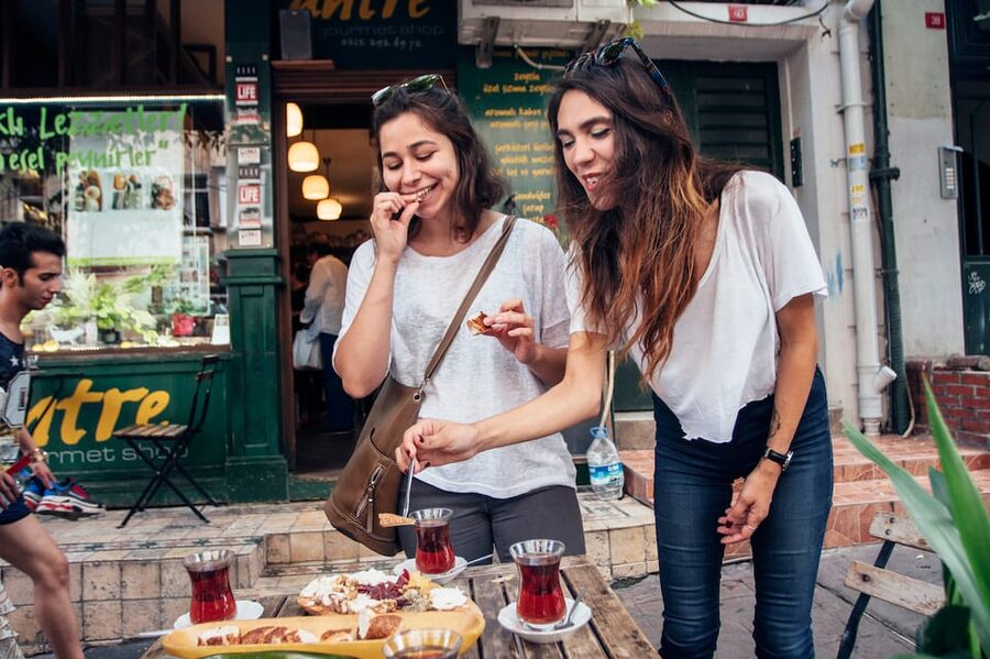 Istanbul: Private Guided Food Tour with 10 Tastings - Value and Price: Is $117 Worth It?