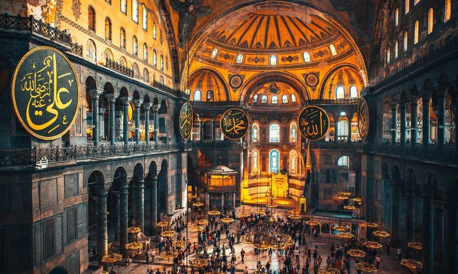 Istanbul: Private Sightseeing Tour in Multiple Languages - Price and value: when $226 per group makes sense
