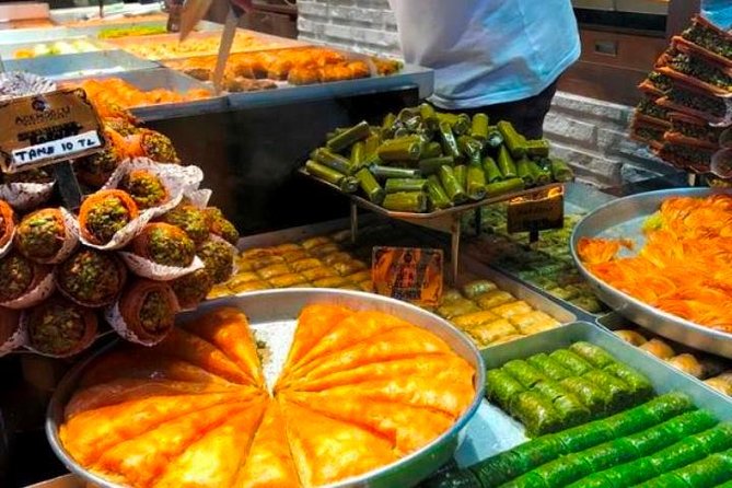 Istanbul Private Tour Designed for Layover Flight, Transfer incl. - Meeting at Istanbul Airport: the “where do I go now” part