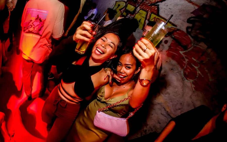 Istanbul: Rooftop Pub Crawl with Party Bus - Key highlights worth caring about