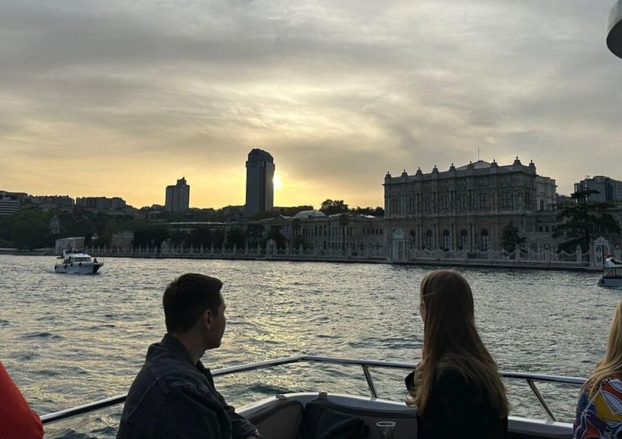 Istanbul: Small-Group Luxury Yacht Sunset Cruise w/ Snacks - Dolmabahçe and Çırağan Palaces: seeing power and architecture at water level