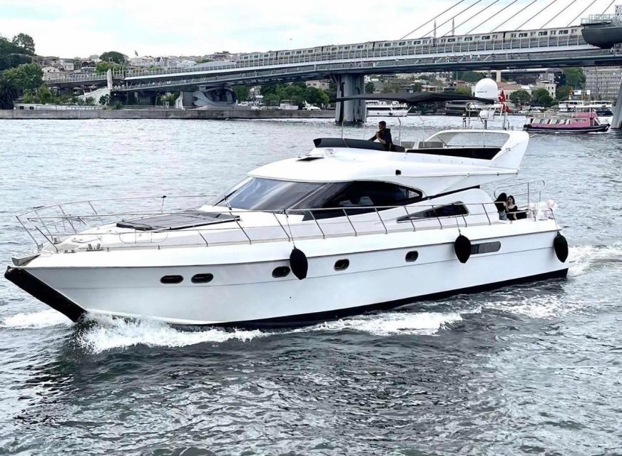 Istanbul: Small-Group Luxury Yacht Sunset Cruise w/ Snacks - Snacks, baklava, mini pizza, and coffee: good value for a 2-hour sail