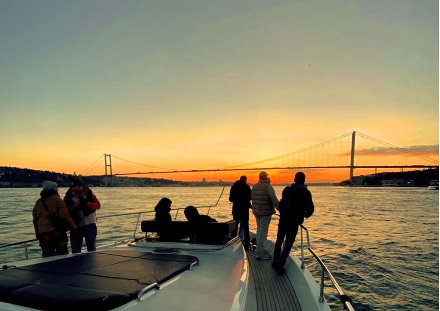 Istanbul: Small-Group Luxury Yacht Sunset Cruise w/ Snacks - Getting on board at İBB Karaköy Sahil Parkı, and what the 2-hour flow feels like