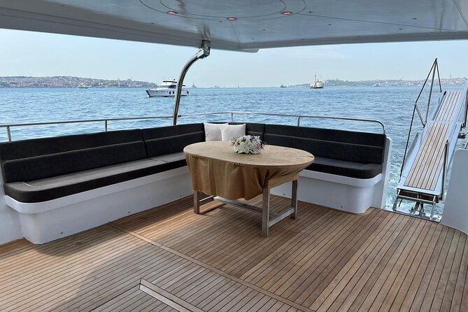 Istanbul: Small-Group Yacht Cruise with Snacks, Sunset or Daytime - What you actually see on the Bosphorus Strait