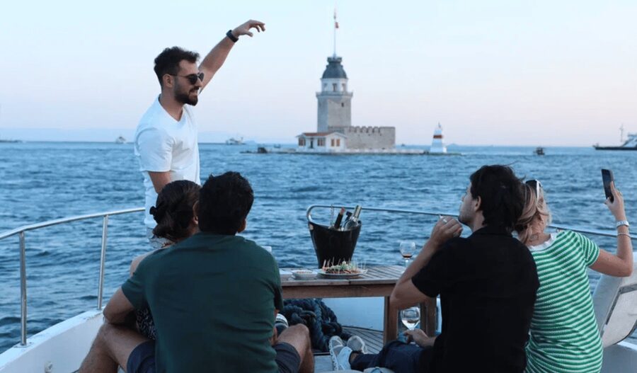 Istanbul: Small Group Yacht Tour with Unlimited Wine - Comfort, wind, and what to wear so you enjoy every minute