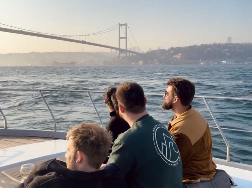 Istanbul: Small Group Yacht Tour with Unlimited Wine - Golden Horn to Rumeli Fortress: first sips and first skyline hits