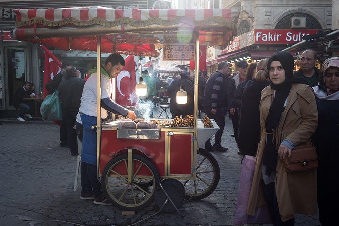 Istanbul Street Photo Tour - Stop 5: Taksim Square, daily life plus big-scene composition