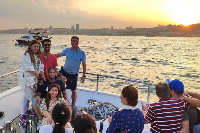 Istanbul Sunset Cruise on Luxury Yacht - Guided Group Cruise - From Kuruçeşme to Bebek: mansions, promenades, and that golden hour glow