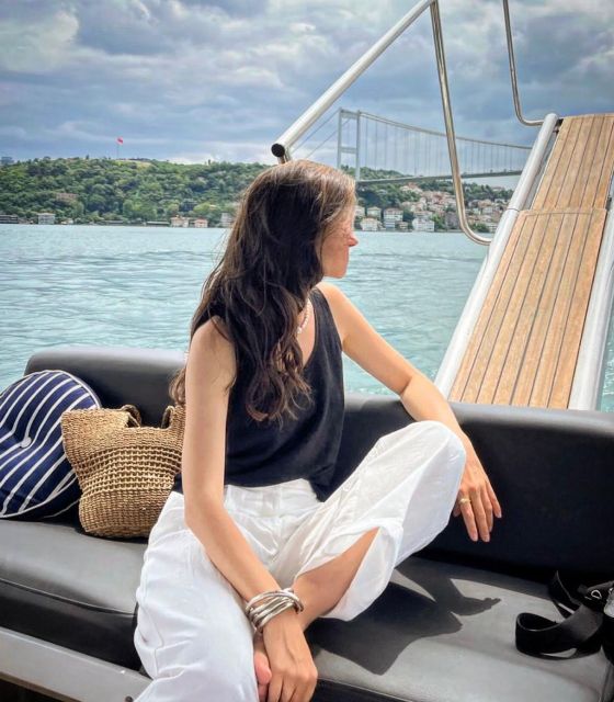 Istanbul: Sunset or Day Small-Group Yacht Cruise with Snacks - Comfort on deck: blankets, photo help, and staying sane in wind
