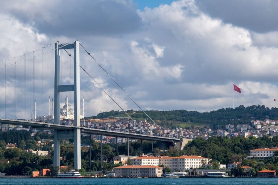 Istanbul: Sunset or Day Small-Group Yacht Cruise with Snacks - Ortaköy to the bridge, past Bebek and Kuleli, then to Beylerbeyi