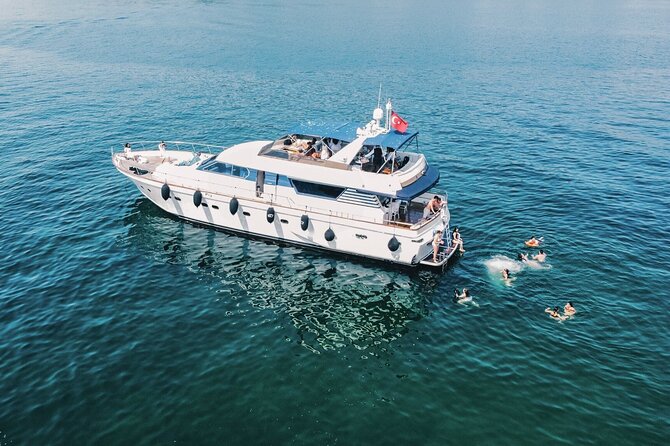 Istanbul Sunset Yacht Cruise on the Bosphorus with Transfers - Guides and onboard commentary: what to expect in real life