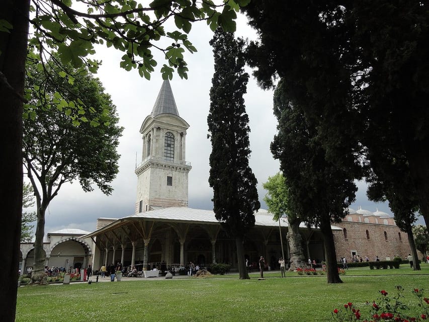 Istanbul: Top Museums Guided Pass - Sultanahmet Square and the Hippodrome remnants