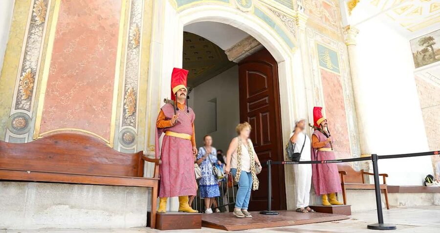 Istanbul: Topkapi and Harem Tour with Skip-the-Line Ticket - How skip-the-line works at Topkapi Palace