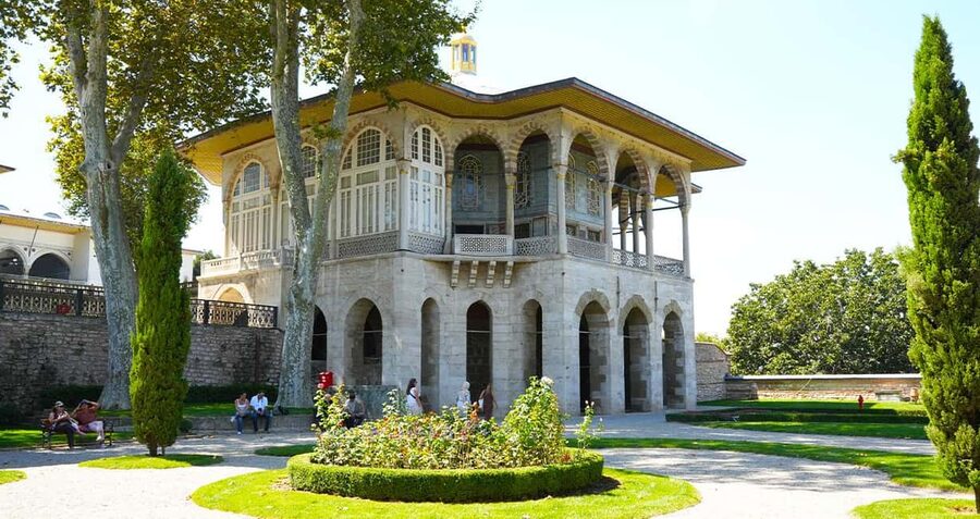 Istanbul: Topkapi and Harem Tour with Skip-the-Line Ticket - Who this tour fits best