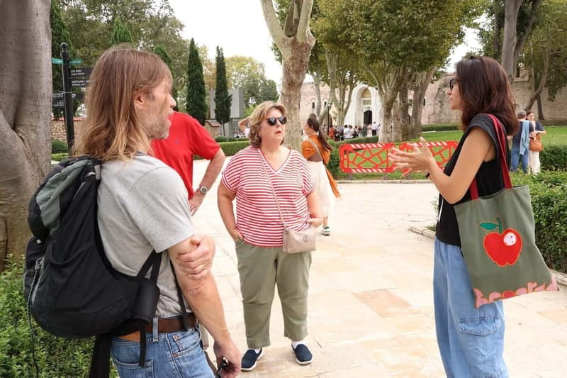 Istanbul: Topkapi Palace and Harem Museum Tour with Ticket - Key Things To Know Before You Go